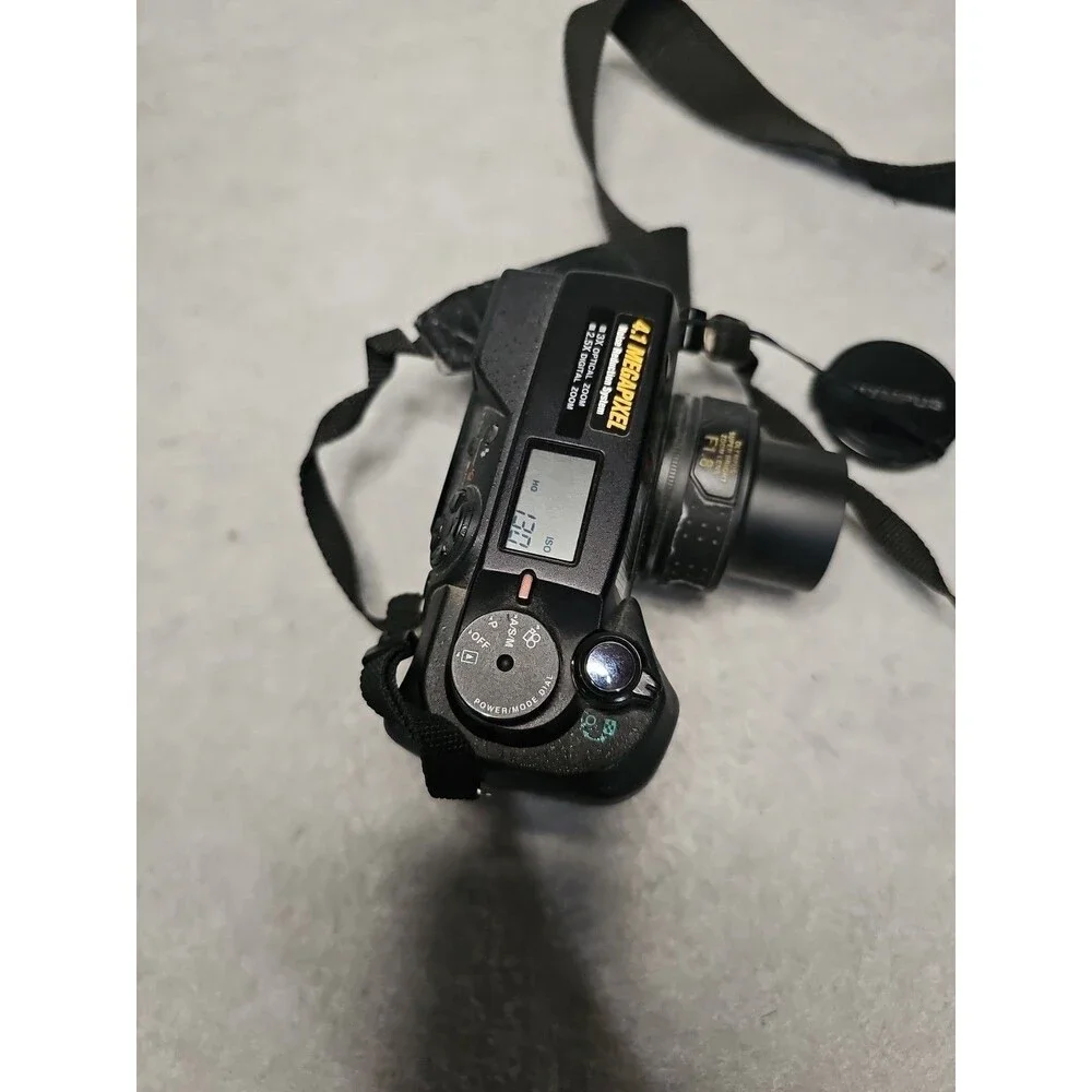 Olympus Camedia C-4040ZOOM Digital Camera Tested Working